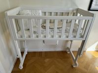 Bedside crib 