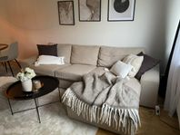 Soffa Kivik IKEA + soffbord