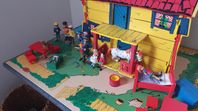 Pippi huset med figurer 