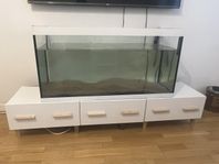 Juwel Rio 200L Akvarium + bänk + inredning