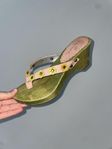 Gröna sandaler med träklack strlk liten 38 retro Y2K