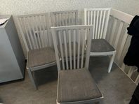 4 norrnäs stolar + Stokke Tripp trapp