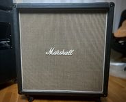 Marshall äldre 4x12 med 70- tals Celestion och V30