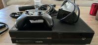 Xbox One | 500GB | 1 x Handkontroll | 1 Hörlurar.