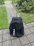 CCM, hockeytrunk med hjul, hockeybag, bandytrunk, hjulbag