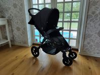 Britax B-motion svart barnvagn resevagn sulky 