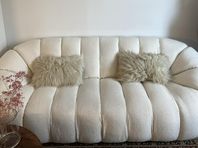 Soffa i vit teddy 3-sits