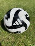 Fotboll-Adidas trio club