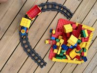 Lego duplo över 100 delar bla tåg platta mm 