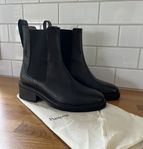 Flattered chelsea boots