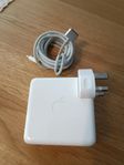 Apple Mac Book Pro charger 