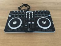 Numark Mixtrack PRO 2