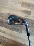 Wilson D9 Forged järn 4 stiff