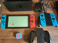 Opatchad Switch med extra Joycons