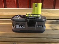 5.0 Ah. Batteri och laddare Ryobi ONE+