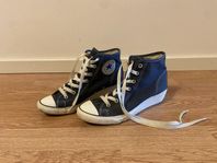 Converse All Star skor med låg kilklack