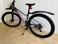 SPECIALIZED PITCH 27,5 TUM NÄSTAN NY