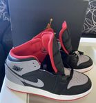 Air Jordan 1 Mid ungdom