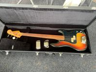 1975 Fender Precision Bass, No 587640, Sunburst