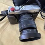 Digitalkamera, Fujifilm X-E1, i nyskick.