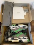 Balenciaga skor- Triple S, storlek 40