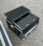 Mixerbord: Behringer VMX1000 USB samt 19" Case/Rack