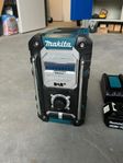 Radio Makita DMR112 - inkl. laddare/2xbatterier (Bluetooth)