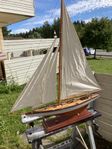 segelbåt modell 60 cm lång