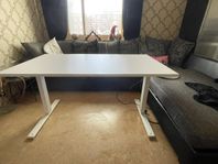 IKEA höj- och sänkbart skrivbord