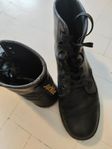 Dr. Martens 