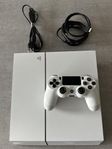 Playstation 4 / PS4 White edition