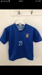 Italien T-shirt Pirlo nummer 21 på ryggen/ storlek 152