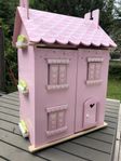 Rosa dockhus från Le Toy Van - My First Dream House