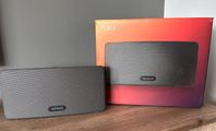 2 st sonos play 3 + 2 golvstativ