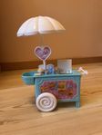 glassvagn från OMG Girl! min dotter använt till Barbie