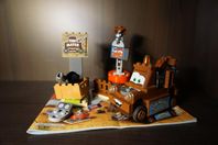 10733 Mater's Junkyard - LEGO