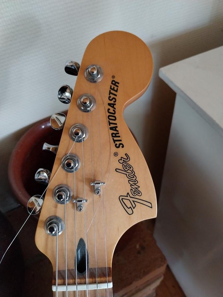 Fender Deluxe Stratocaster