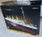 LEGO Titanic 10294