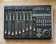 Behringer X-Touch mixerbord