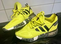 Coola  Adidas sneakers junior strl 36,5 fint skick 