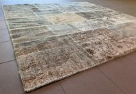 Mycket snygg matta tillverkad av återvunnet material
