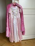 prinsessklänning med cape