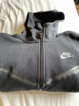 Nike hoddie strl M svart