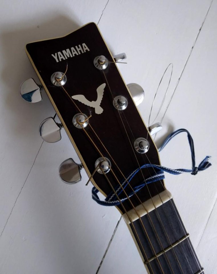 Gitarr Yamaha FG - 430