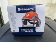 Ny Husqvarna technical hjälm ny pris 1890 kr