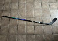 Hockeyklubba CCM RIBCOR TRIGGER 8 PRO LEFT INT