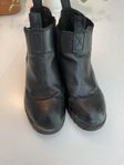 Boots i strl 38