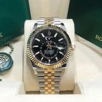 Rolex Sky-Dweller 42mm guld & stål 2023