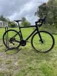 Orbea Orca M30 Disc 2022 Kolfiber