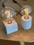 Två lampor